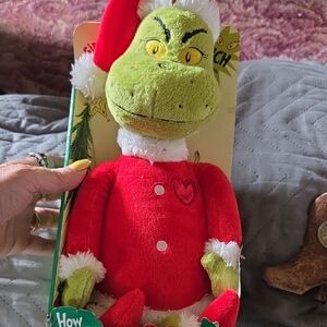 Grinch Plush Toy in Santa Outfit Say Hraet Glows. Plush